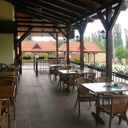 Penzion Kastiel Veľky Krtis Εξωτερικό φωτογραφία